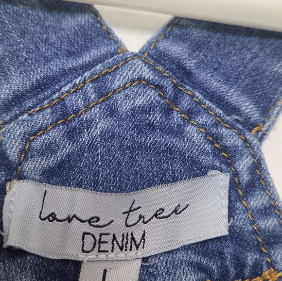 Love Tree Denim Overall Shorts Shortalls Raw Hem Cuff Shorts Women’s Size Large - Picture 4 of 14